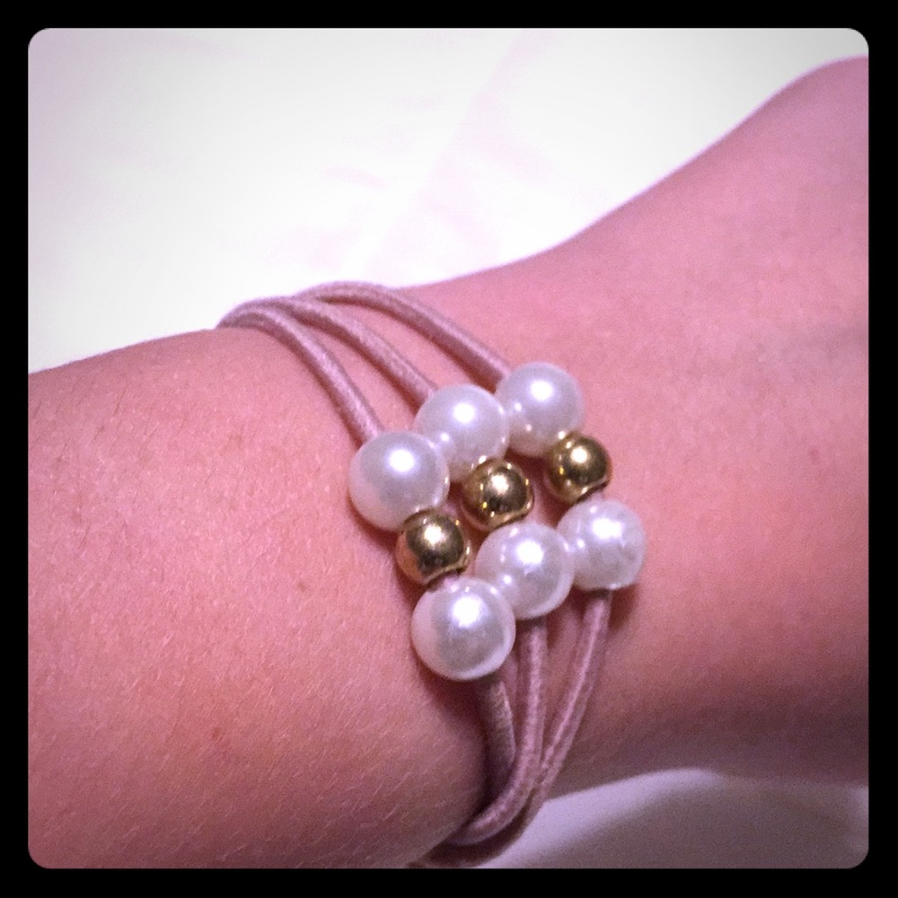 Perl bracelet